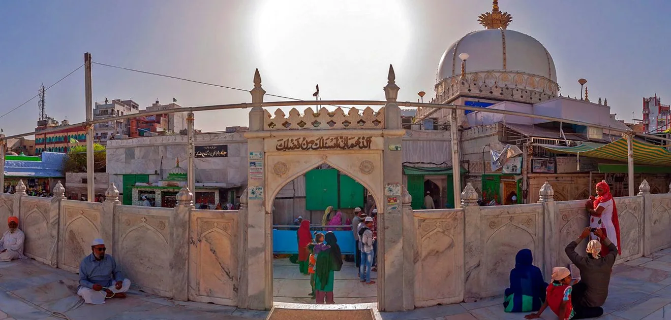 Ajmer Sharif Dargah